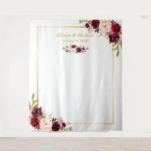 Tenture Fond de mariage à cadre doré et floral rouge Bourg