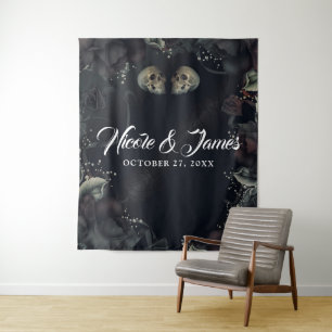 Tenture Fond de mariage crânes gothiques et roses noires