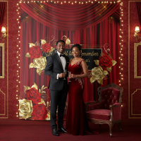 Fond de mariage floral rouge et or élégant