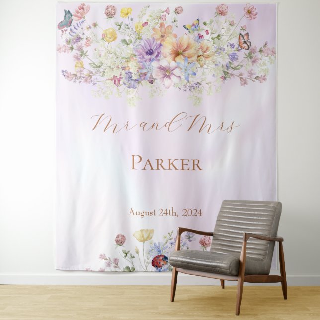 Tenture Fond de Mariage rose Fleur sauvage Whimsical (En situation)