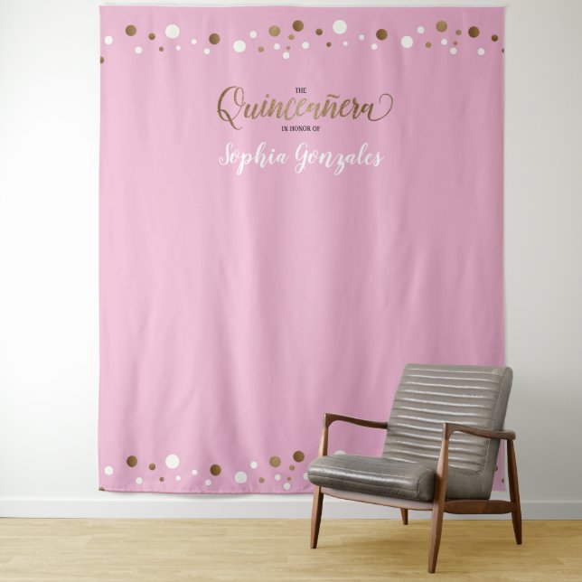 Tenture Fond de nom Confetti Or Rose Quinceanera (En situation)