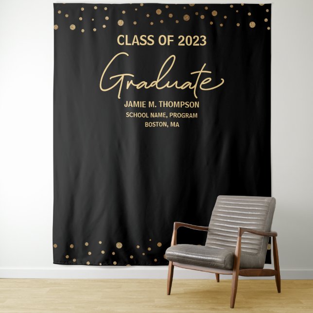 Tenture Gold Confetti Class of 2023 backdrop graduation (En situation)