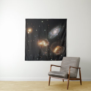 Tenture La quintette de Stephan : Une épave galaxie galact