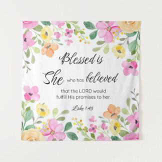 Tenture Luc 1:45 Béni est Elle, Écriture Féminine Floral
