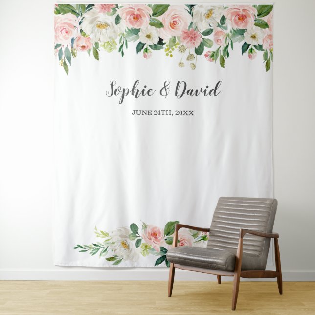 Tenture Mariage Fleurs de Rosée Aquarelle Rose (En situation)