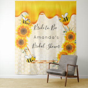 Tenture Mariée sous la pluie de miel de tournesols