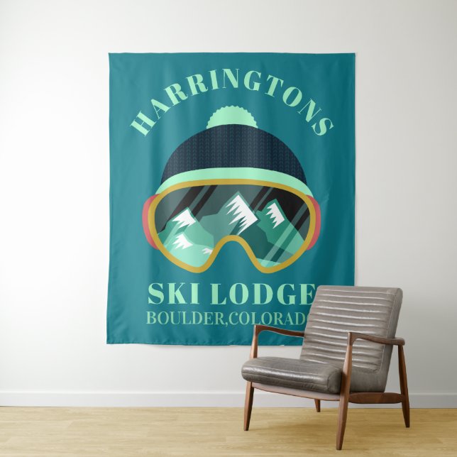 Tenture Masque de ski à nom et lieu personnalisés (En situation)