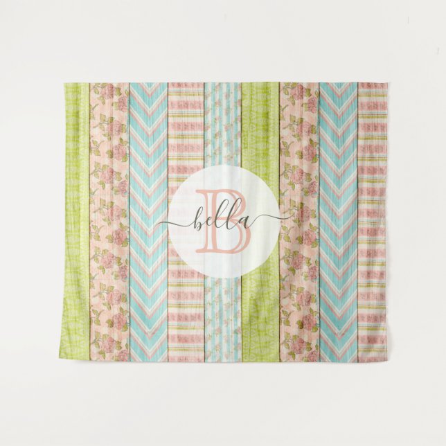 Tenture Monogramme avec nom Roses fanées sur bois rustique (Devant (Horizontal))