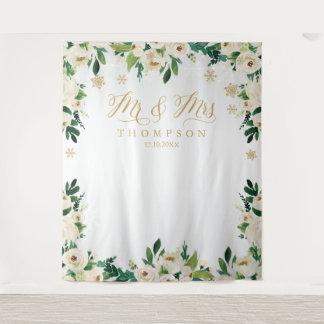 Tenture Mr & Mrs floral winter wedding banner backdrop