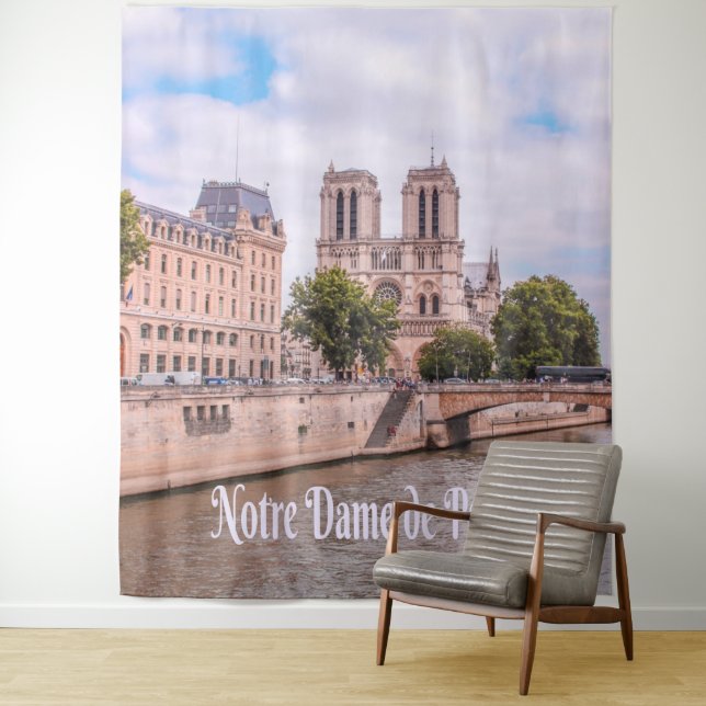 Tenture Notre Dame de Paris France cathédrale catholique (En situation)