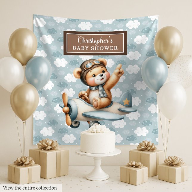 Tenture Ours en peluche joueur en tenue de pilote accessoi (Playful teddy bear pilot baby shower photo prop Tapestry)