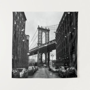 TENTURE PHOTOGRAPHIE À L'ÉCHELLE GRAYSQUE DU PONT BROOKLYN