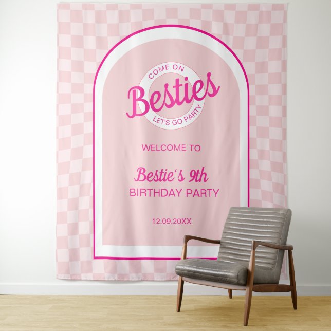 Tenture Poupée rose rétro Laissons Aller Fête Anniversaire (En situation)