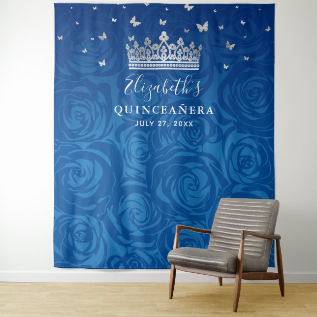 Tenture Royal Blue and Silver Floral Quinceanera Photo (En situation)