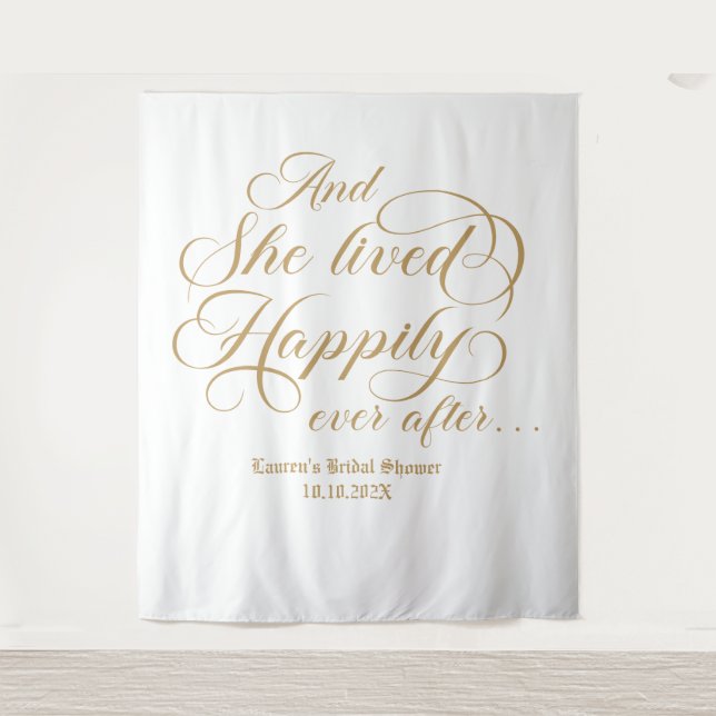 Tenture She lived happily ever after royal photobooth back (Devant)