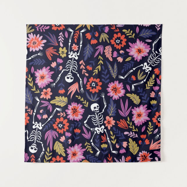 Tenture Squelettes dansants dans le jardin fleuri motif (Devant)