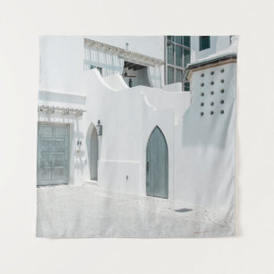 Tenture White concrete house