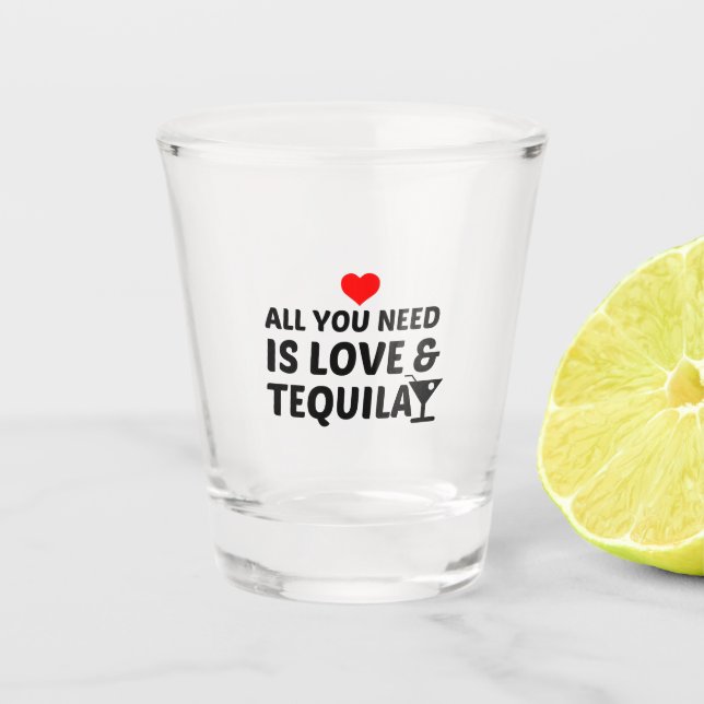 TEQUILA UND LIEBE SCHNAPSGLAS (Vorderseite)