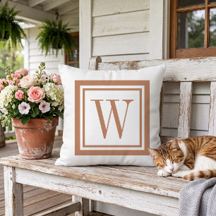 Terra Cotta und White Classic Square Monogram Kissen
