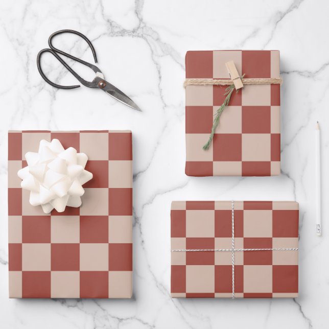 Terracotta and Tan Checkerboard Geschenkpapier Set (Vorderseite)