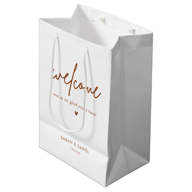 Terracotta Boho Wedding Willkommensfavoriten Mittlere Geschenktüte (Vorderseite Schrägansicht)