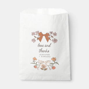 Terracotta Bows and Blossoms Boho Wedding Geschenktütchen