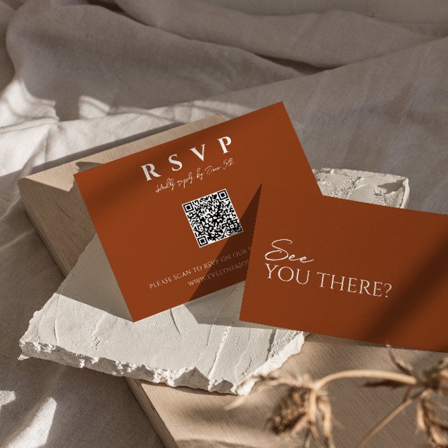 Terracotta Burnt Orange QR Code Online Wedding RSVP Karte (Von Creator hochgeladen)