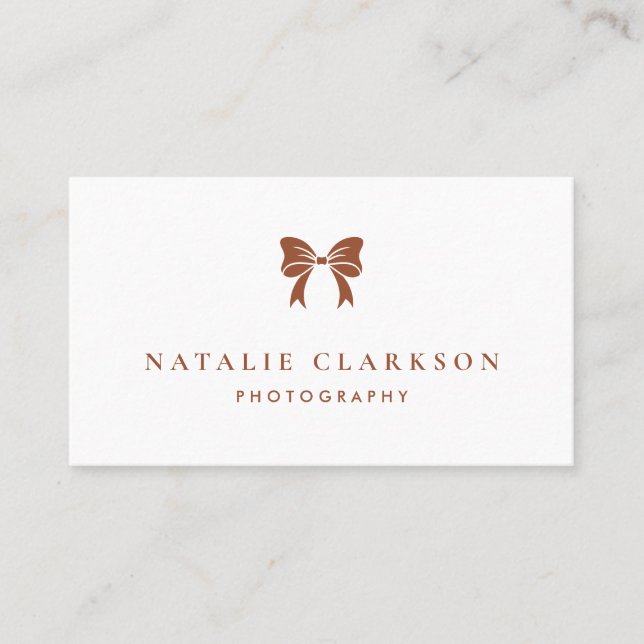 Terracotta Chic Ribbon Bow Minimalistisch Visitenkarte (Vorderseite)