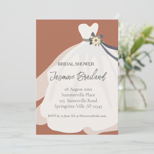 Terracotta Floral Bridge Gown Brautparty Einladung (Stehend Vorderseite)