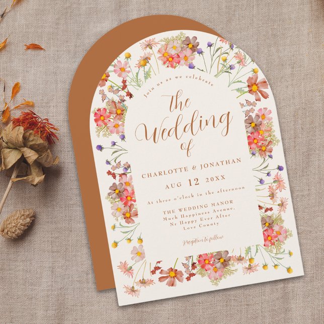 Terracotta Floral Wedding Einladung (Boho fall wildflower arch elegant script terracotta burnt orange wedding invitation )