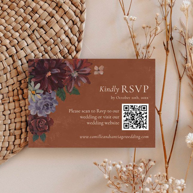 Terracotta Floral Wedding RSVP QR Code Karte (Moody Terracotta Wedding Rsvp with QR Code Card)