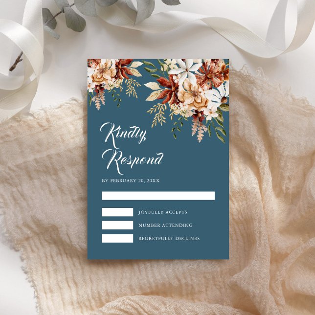 Terracotta Floral Wildblume Dusty Blue Wedding RSVP Karte (Von Creator hochgeladen)