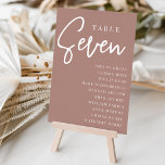 Terracotta Hand Scripted Table SIVEN   Guest Names Tischnummer<br><div class="desc">Einfache und schicke Tischnummer-Karten im Erdton Terracotta und Weiß machen eine elegante Aussage bei Ihrer Hochzeit oder Veranstaltung. Das Design enthält "Table [number]" in einem spannenden Mix aus klassischer Serif und handgeschriebenem Skriptsatz, darunter einzelne Gastnamen. Design wiederholt sich auf beiden Seiten. Einzelne nummerierte Karten werden separat verkauft; bestellen Sie jede...</div>