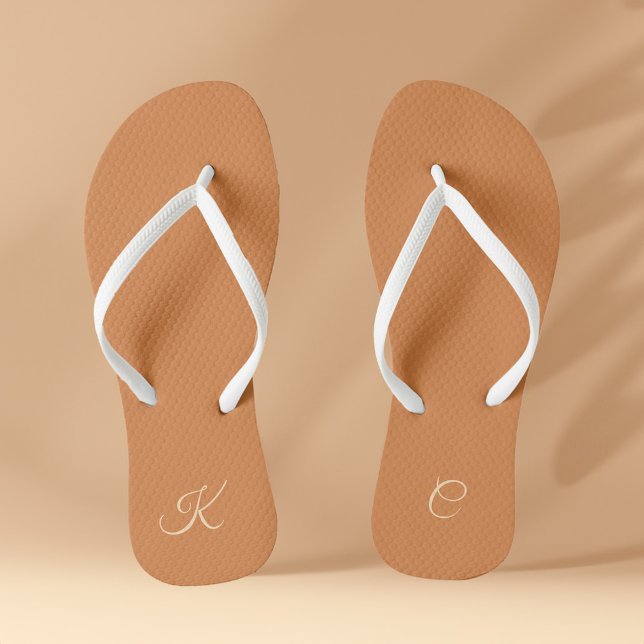 Terracotta Moderne Elegante Highlights Einfaches L Flip Flops (Terracotta Modern Elegant Minimal Simple Monogram Flip Flops)