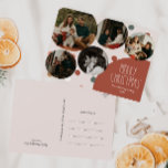 Terracotta Red Boho Polka Dot Christmas Five Foto Feiertagspostkarte<br><div class="desc">Diese terracotta roten boho polka dot weihnachtliche 5 Foto Ferien Postkarte ist perfekt für Ihre moderne böhmische Landhaus-inspiriert Urlaub Gruß. Der klassische rustikale, aber feine handgezeichnet Schriftart verleiht ihm einen erdigen Vintagen Look und behalte ihn niedlich und einfach. Die Polka-Punkte kommen in Erdtönen wie Rot, Salbei, Rosa, Rosa, Terrakotta, Rost...</div>