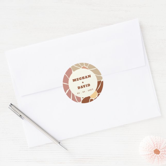 Terracotta Retro Groovy Boho Chic Floral Wedding Runder Aufkleber (Umschlag)