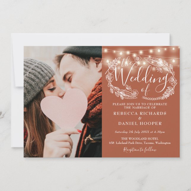 Terracotta String Lights Foto Wedding Einladung (Vorderseite)