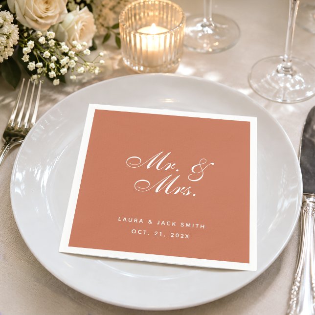 Terracotta Wedding Mr. und Mrs. Brown White Script Serviette (Von Creator hochgeladen)