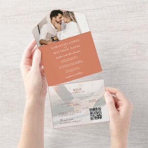 Terrakotta-Hochzeit mit Option zum RSVP-QR-Code All In One Einladung