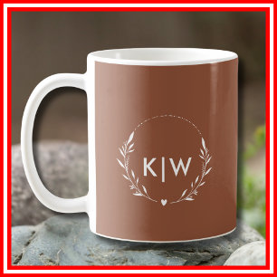 Terrakotta und Weiß Moderne Anfangsbuchstaben Mo Kaffeetasse