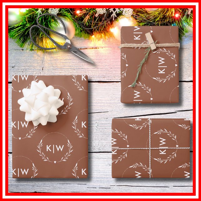 Terrakotta und Weiß | Monogram für moderne Initial Geschenkpapier Set (Von Creator hochgeladen)