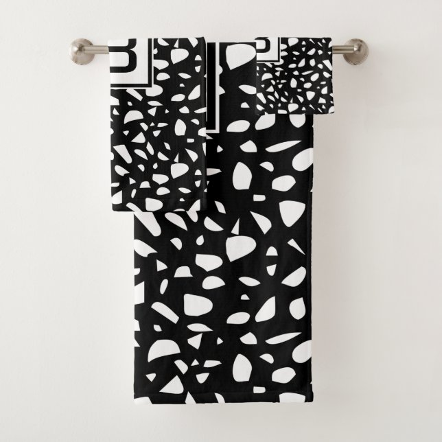 Terrazzo Schwarz-weißes Muster Monogramm Badhandtuch Set (Insitu)