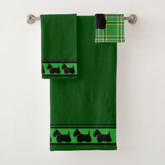 Térrier écossais/collier rouge/écossais vert/bordu