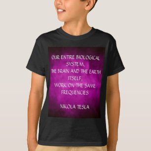 Tesla-Zitat über Lila T-Shirt