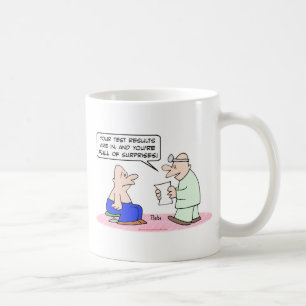Testergebnisse überrascht voll Doktorpatienten Kaffeetasse