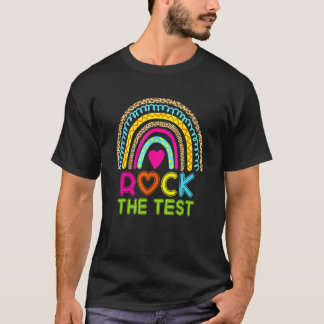 Testtag rocken den Testlehrer-Testtag-Regenbogen T-Shirt