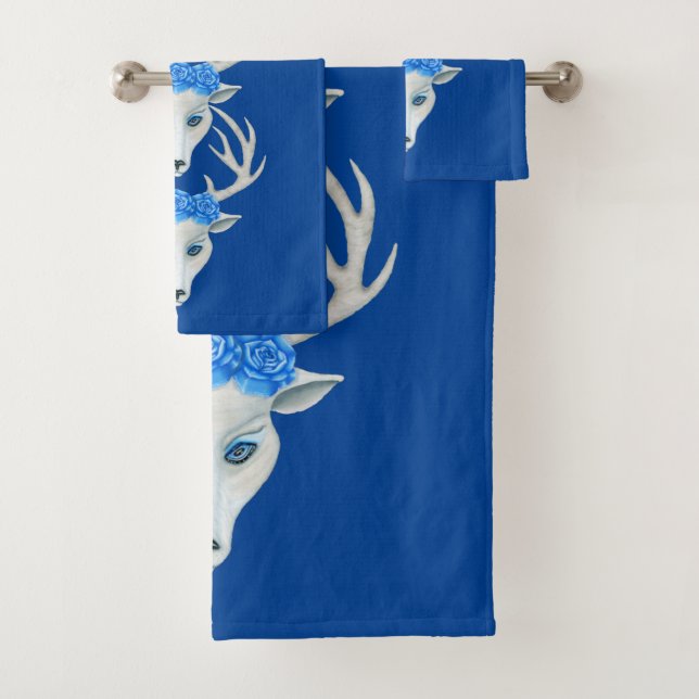 Tête de cerf blanc Whimsical Antlers Joli Rose ble (En situation)