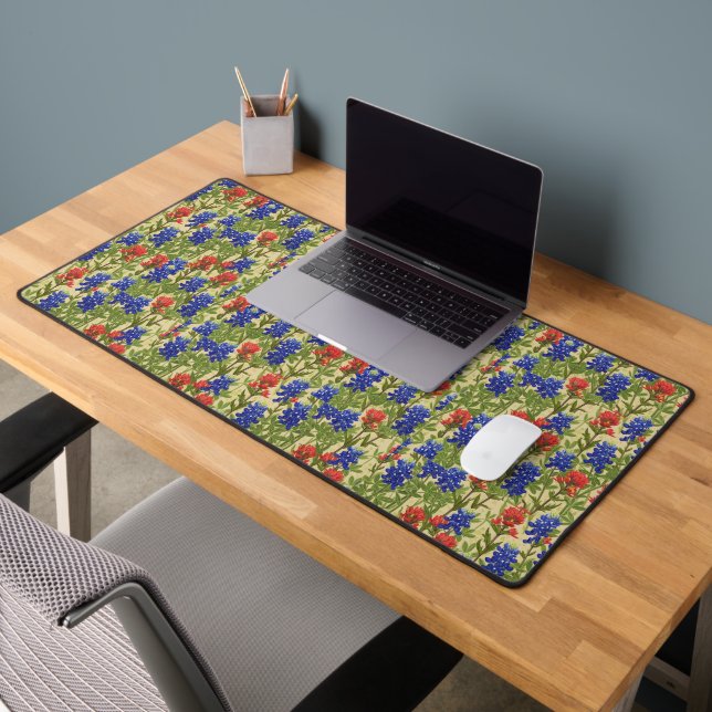 Texas Bluebonnet Wildflower Fields - Hill Country  Schreibtischunterlage (Büro 2)