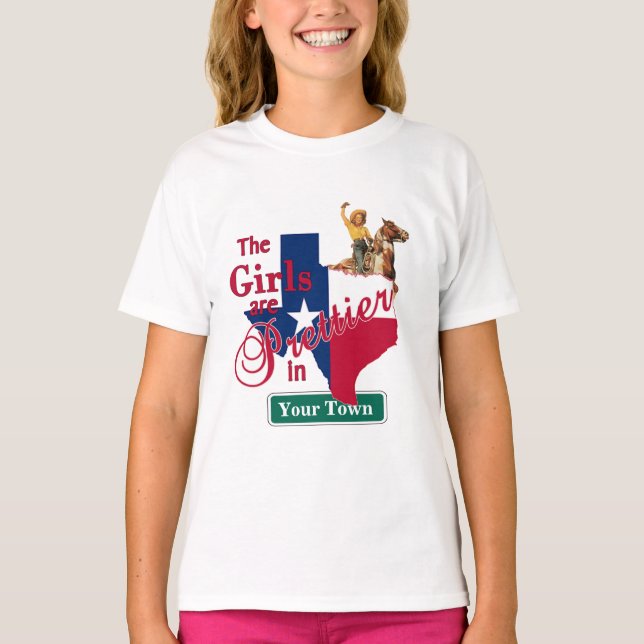 Texas Flag Form CUSTOM Cowgirl Mädchen sind Hübsch T-Shirt (Vorderseite)