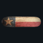 Texas-Staats-Flagge auf altem hölzernem Korn Skateboard<br><div class="desc">Fühlen Sie sich frei, den Entwurf entsprechend Ihren eigenen Präferenzen zu ändern. Sie können den Entwurfsstandort, die Orientierung, die Hintergrundfarben und die Größe ändern. Auch Sie addieren möglicherweise Ihren eigenen Text oder Slogan-Set sein Schriftart, Standort und Größe, alle, um das entscheidende persönliche Geschenk für Sie und Ihre geliebten herzustellen.</div>